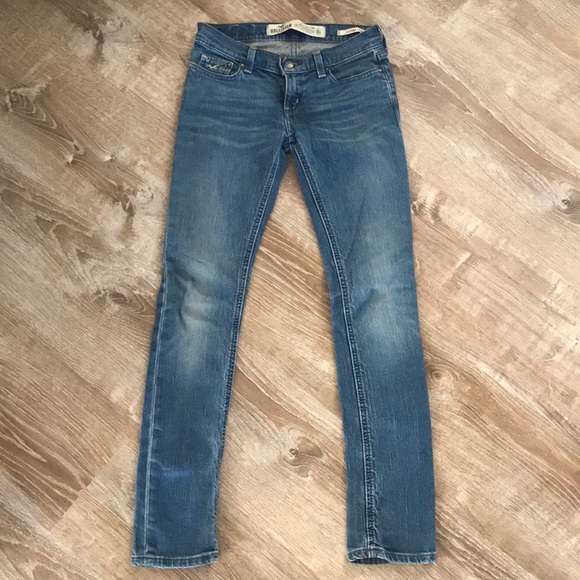 Hollister Laguna Skinny Jeans. Size: 0 short - Picture 2 of 4